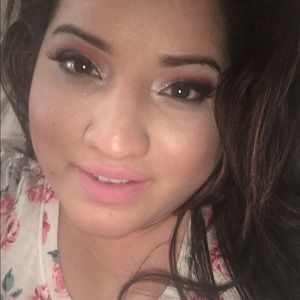 Meet your Posher, Linda